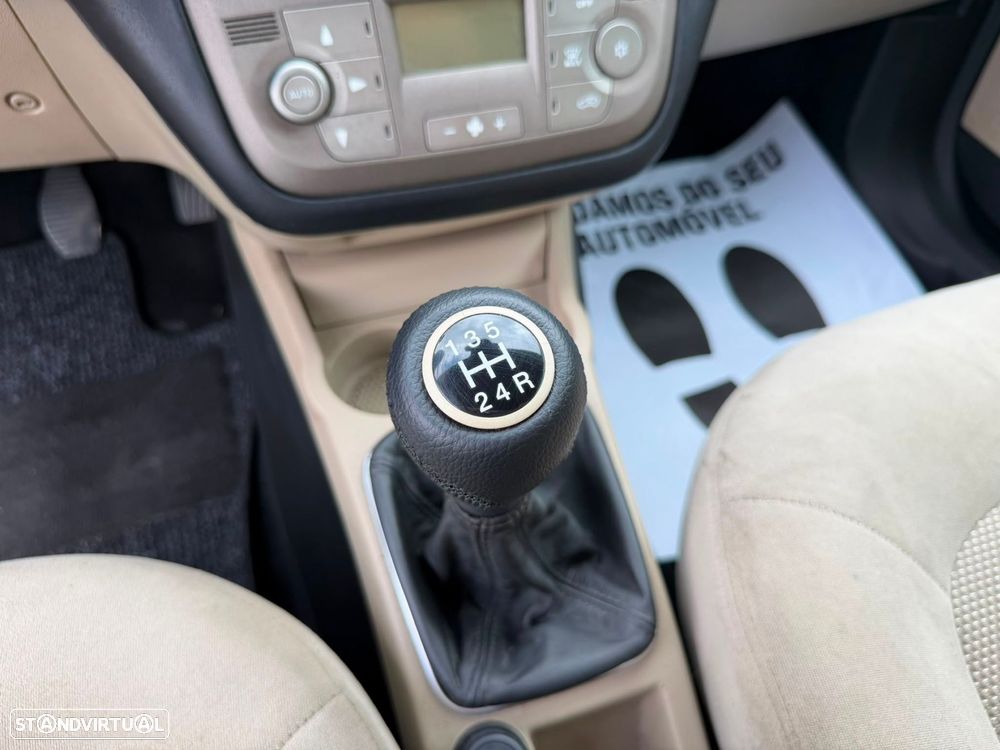 Fiat Linea 1.3 M-Jet Emotion - 17