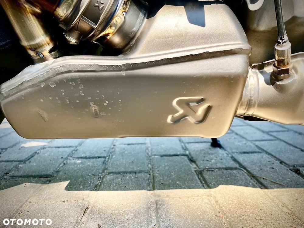 BMW S - 17