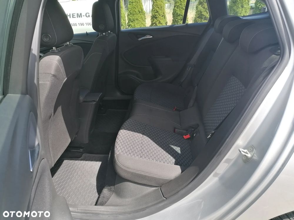 Opel Astra 1.6 CDTI Enjoy S&S - 10