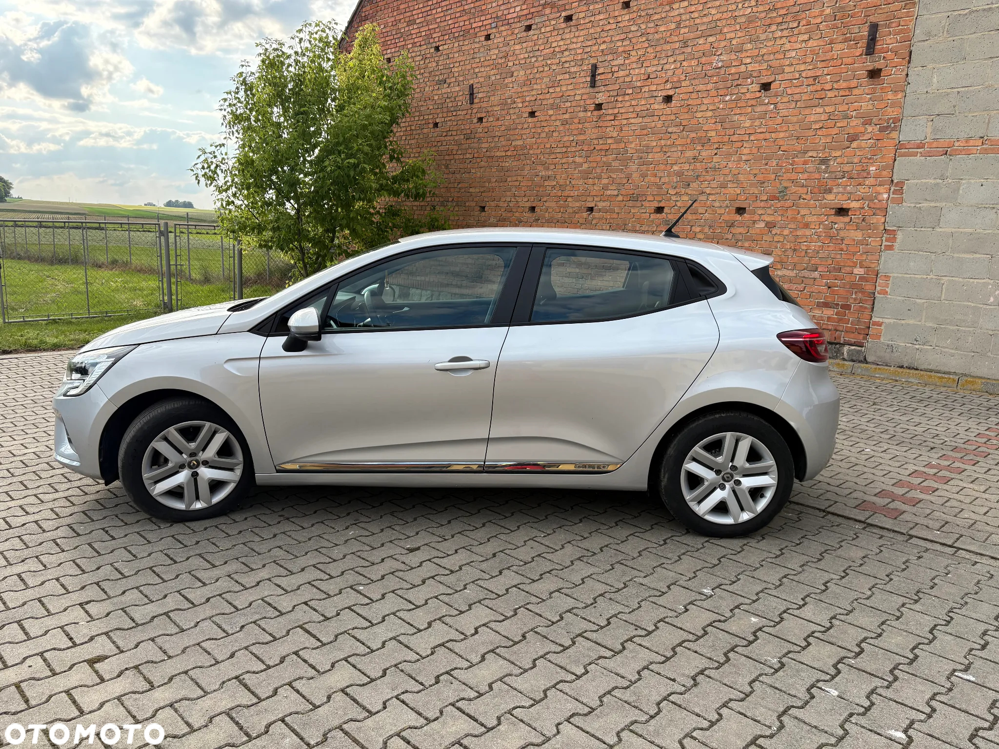 Renault Clio - 6