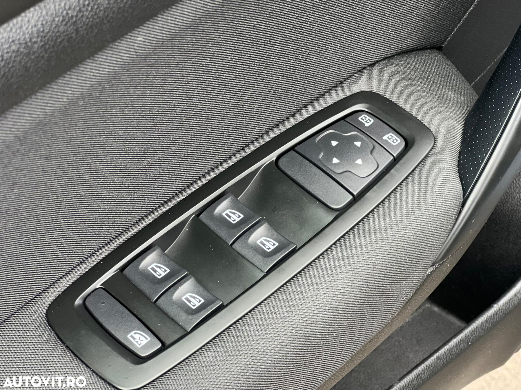 Renault Megane TCe 140 EDC GPF Zen - 22