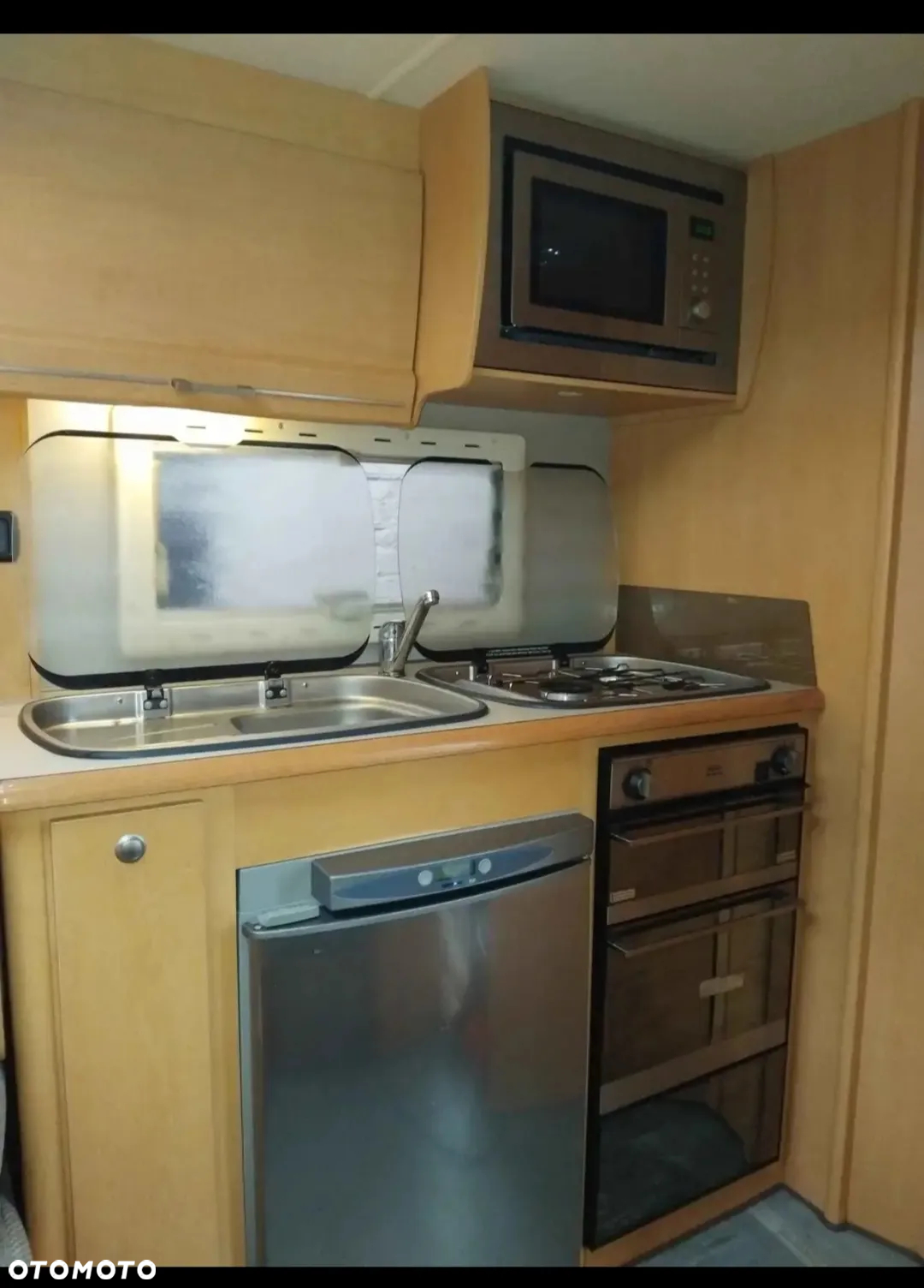 Elddis Crusader Hurricane - 4