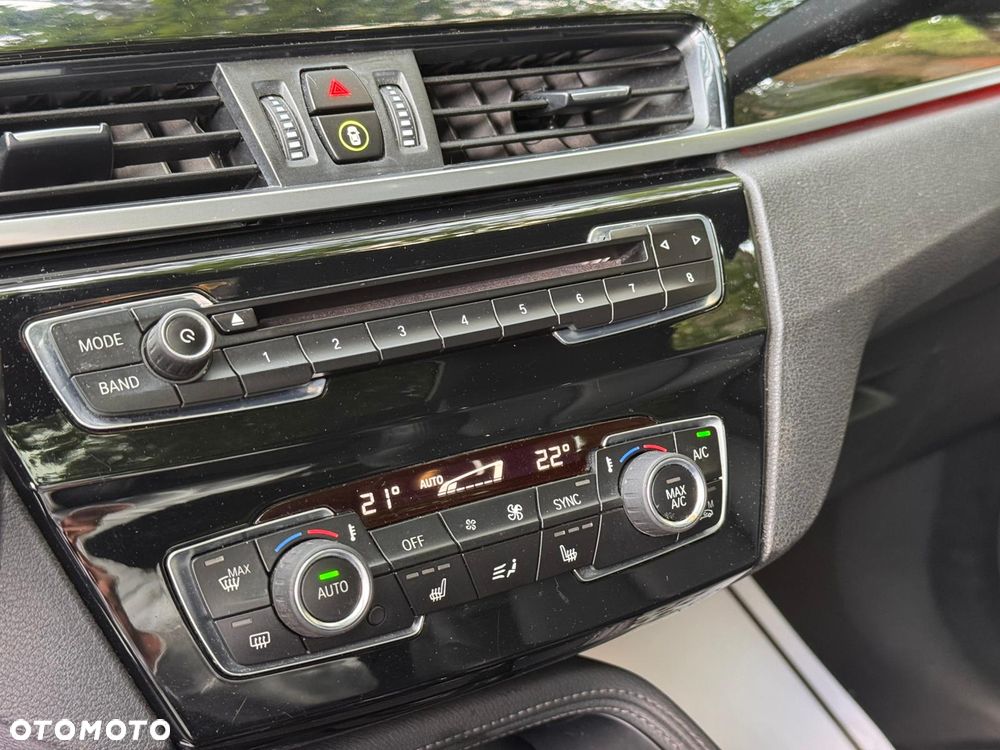 BMW X1 xDrive25i GPF xLine sport - 10