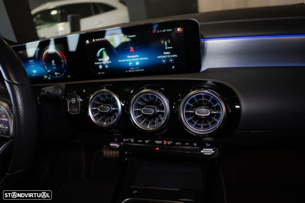 Mercedes-Benz A 250 e 8G-DCT Edition AMG Line - 30