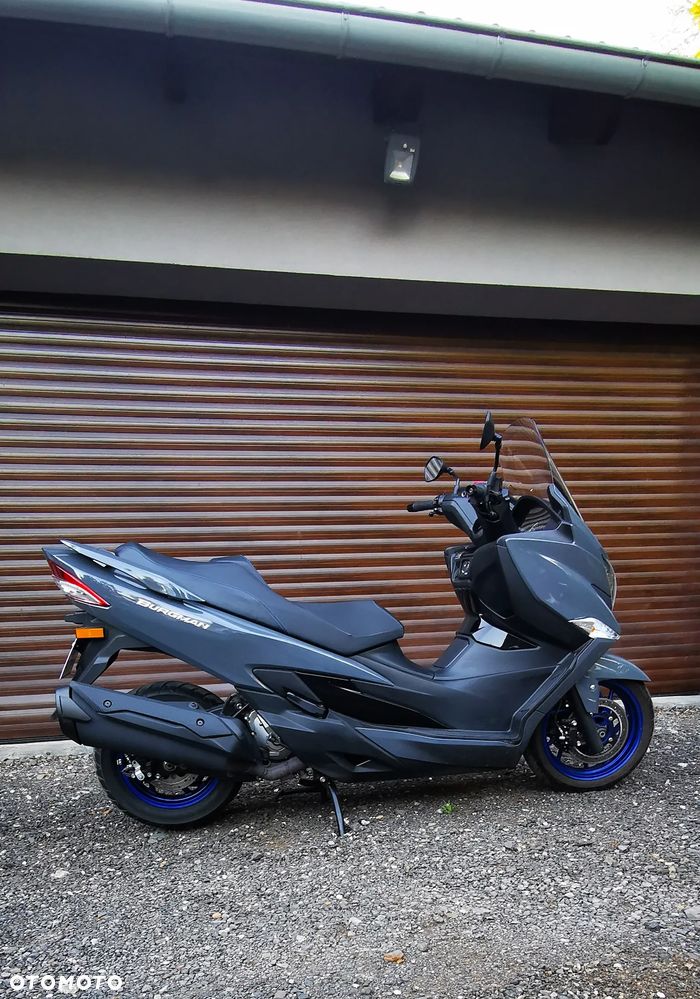 Suzuki Burgman - 3