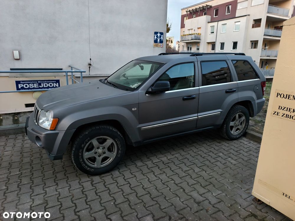Jeep Grand Cherokee - 8