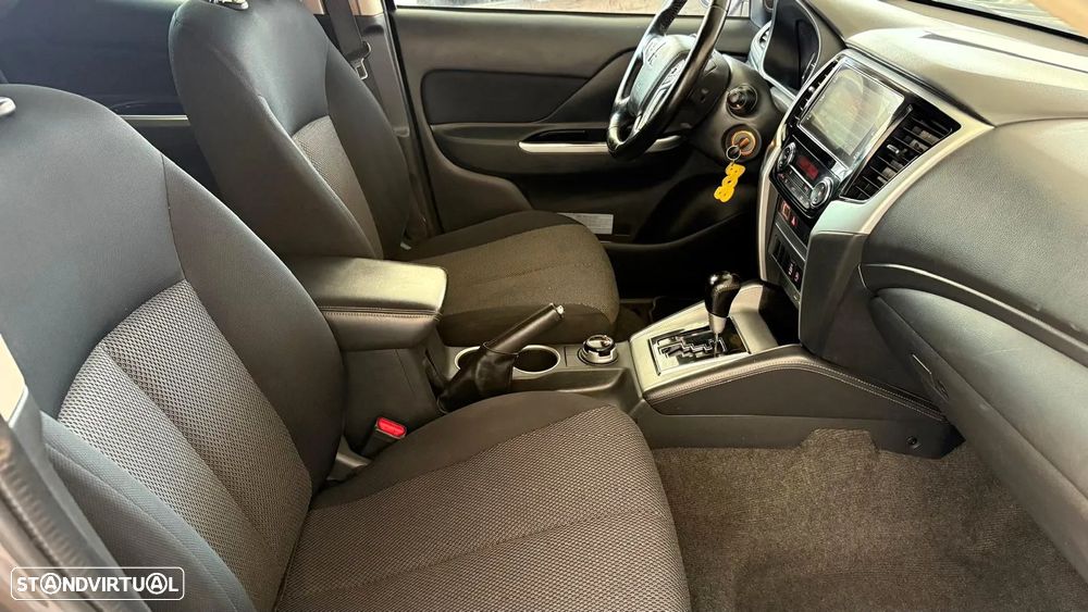 Mitsubishi L200 2.3 DI-D Strakar Space Cab Intense AT 4WD - 12