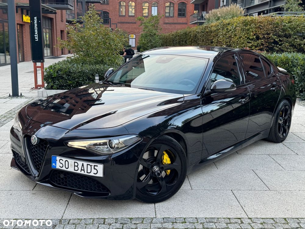 Alfa Romeo Giulia - 1