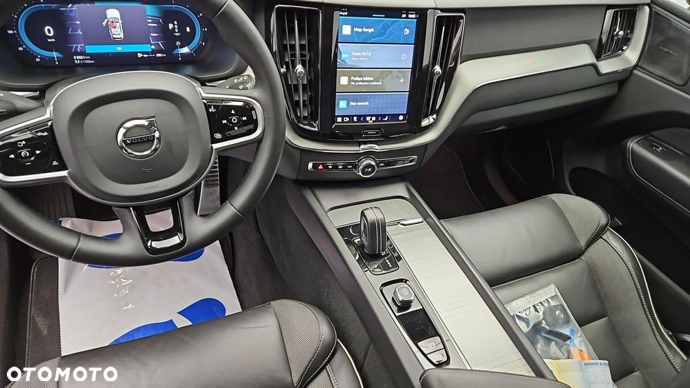 Volvo XC 60 B5 D AWD Ultimate Dark - 14