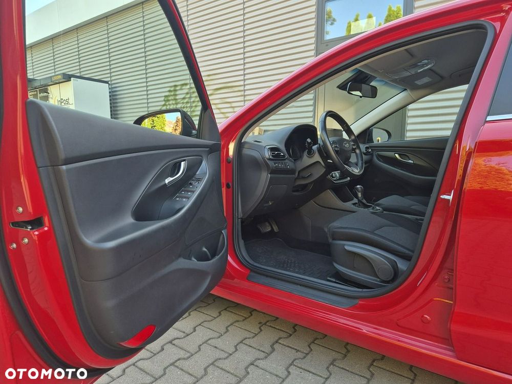 Hyundai i30 1.5 T-GDI 48V Smart DCT - 12