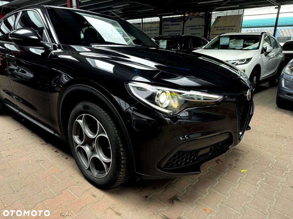 Alfa Romeo Stelvio 2.0 Turbo Sprint Q4 - 9