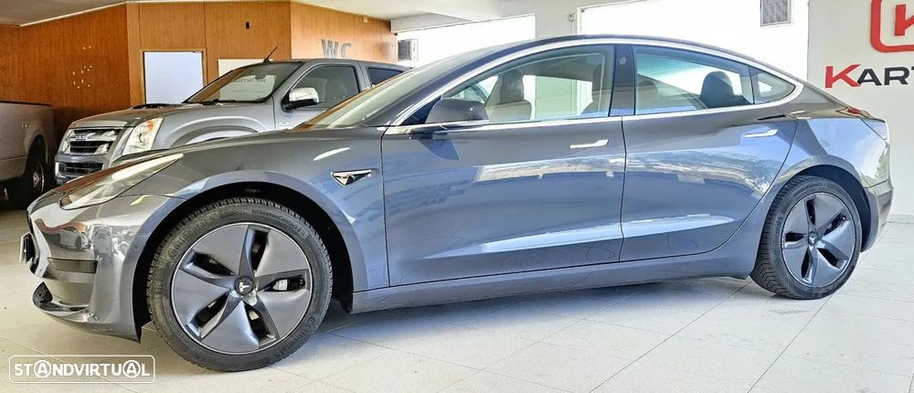 Tesla Model 3 Standard Range Plus RWD - 3