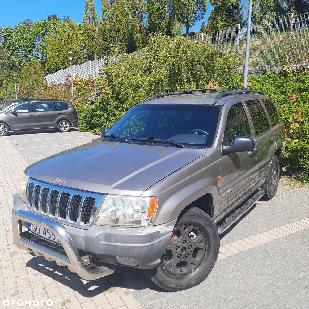 Jeep Grand Cherokee - 1