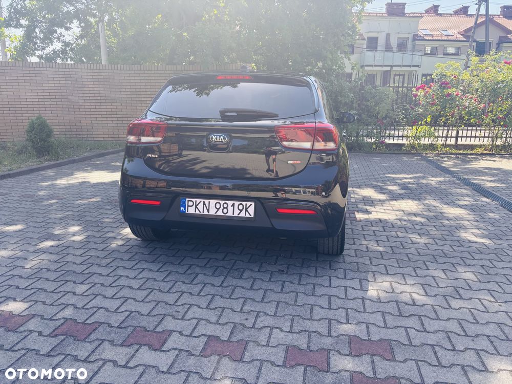Kia Rio - 5