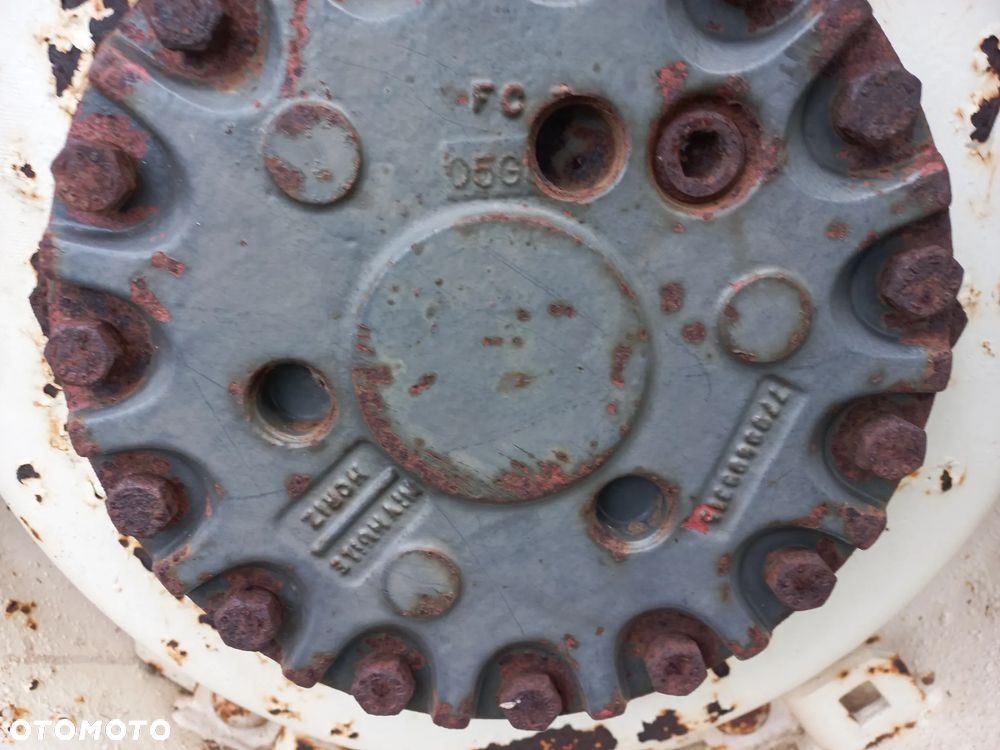 Części RENAULT 85 14,7514,65-14,LS,61-12,68 12, kabina,most,silnik,rewers,skrzynia biegów,7700609932,D226-4,622607010320,7700609315,609462,7700609484,przystawka napędu,układ planetarny,półoś,zwrotnica,atak,felga,wom. - 7