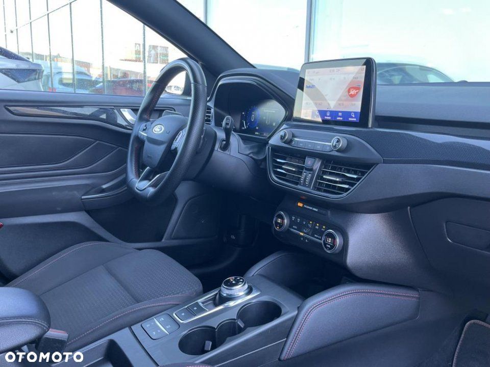 Ford Focus - 36