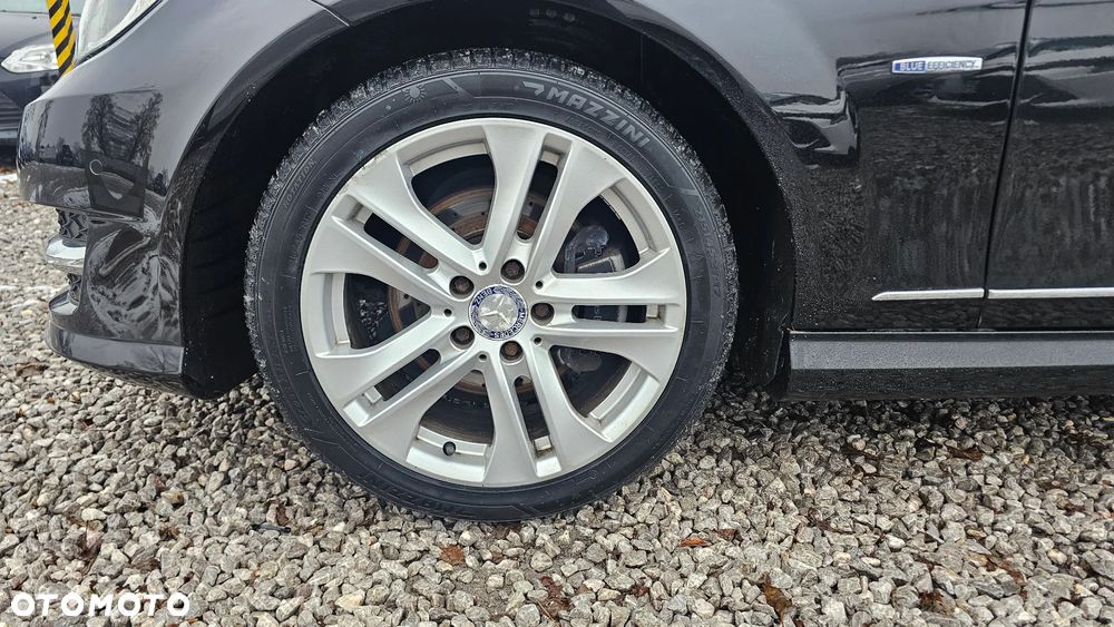 Mercedes-Benz Klasa C 250 (BlueEFFICIENCY) 7G-TRONIC Avantgarde - 27