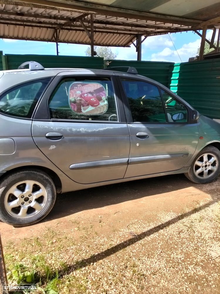 Renault Scénic 1.4 16V Expression - 4