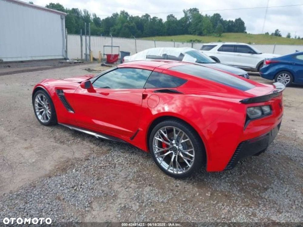 Chevrolet Corvette - 8
