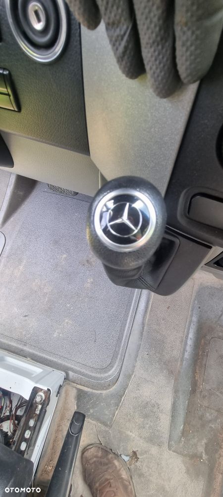 Mercedes-Benz SPRINTER - 8