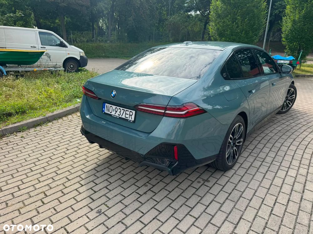 BMW Seria 5 520i mHEV - 5
