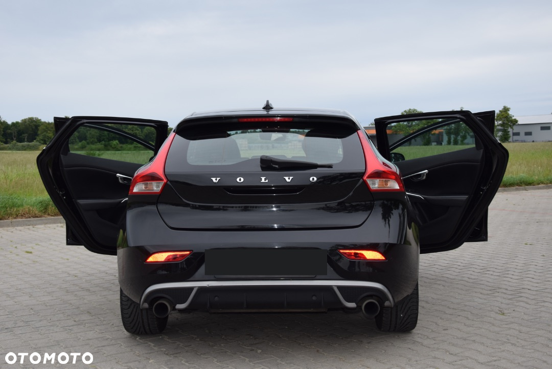 Volvo V40 D3 Drive-E R-Design Kinetic - 15