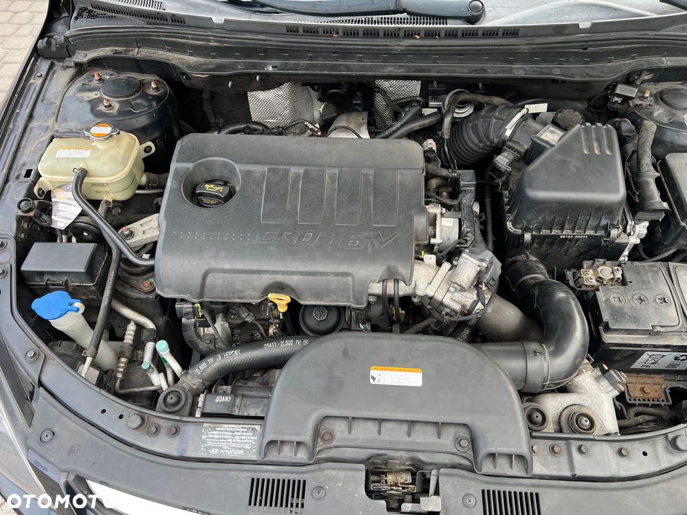 Hyundai i30 1.6 CRDi Comfort EU5 - 17