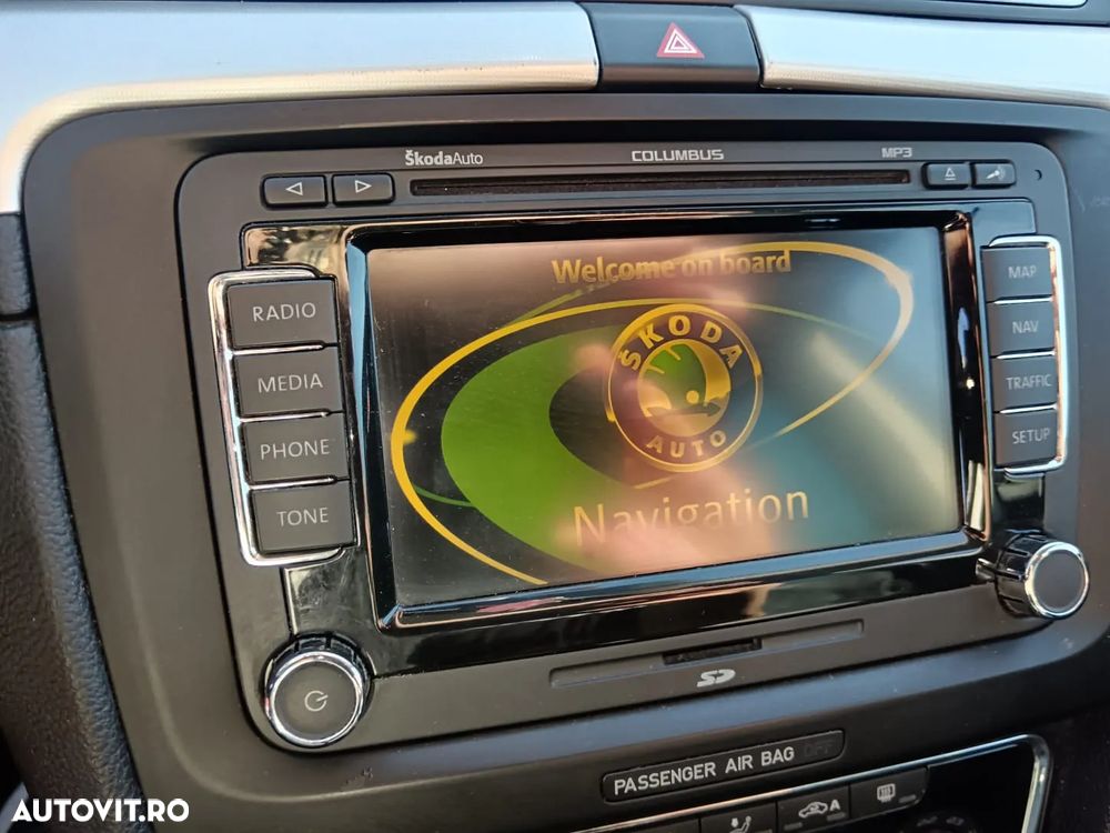 Skoda Superb 2.0 TDI Elegance - 29