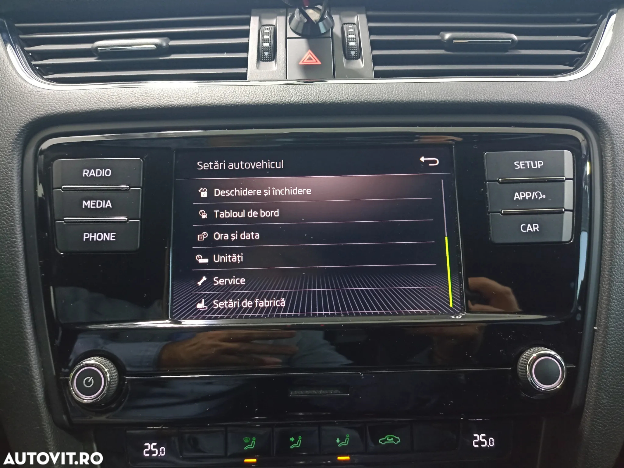 Skoda Octavia 1.6 TDI Ambition - 16