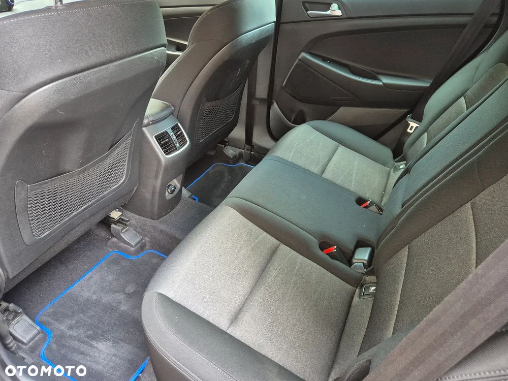 Hyundai Tucson - 32