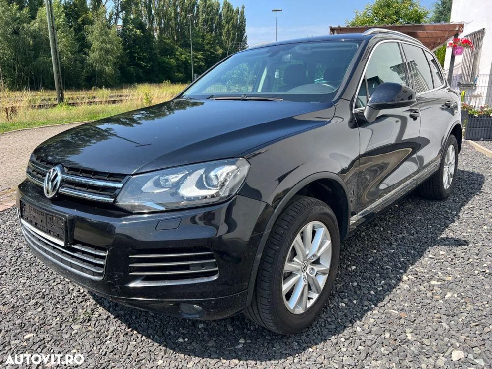 Volkswagen Touareg - 1