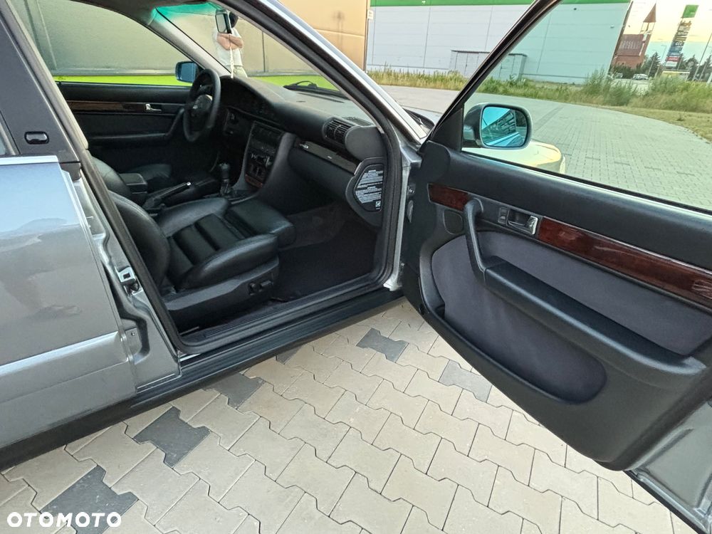 Audi A6 Avant 2.8 30V Quattro - 21