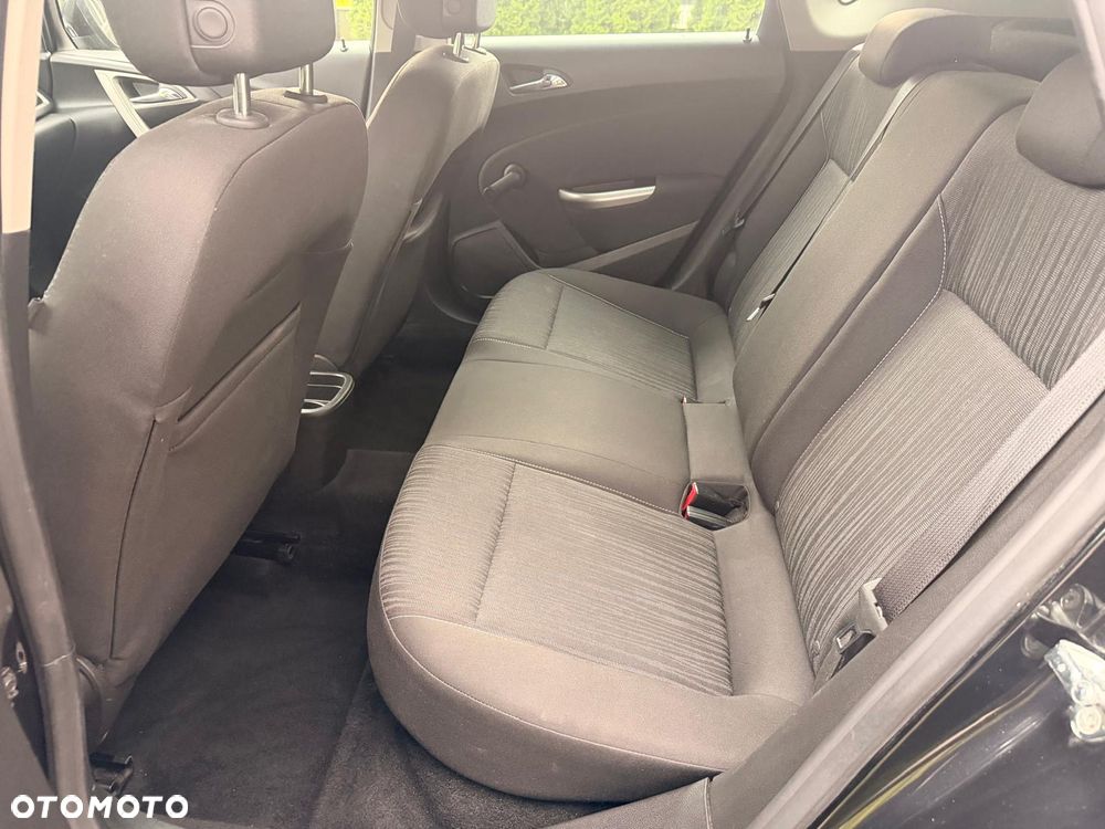 Opel Astra 1.4 Turbo Active - 25