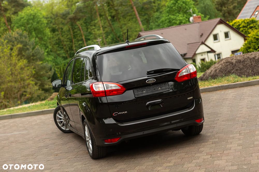 Ford Grand C-MAX - 13