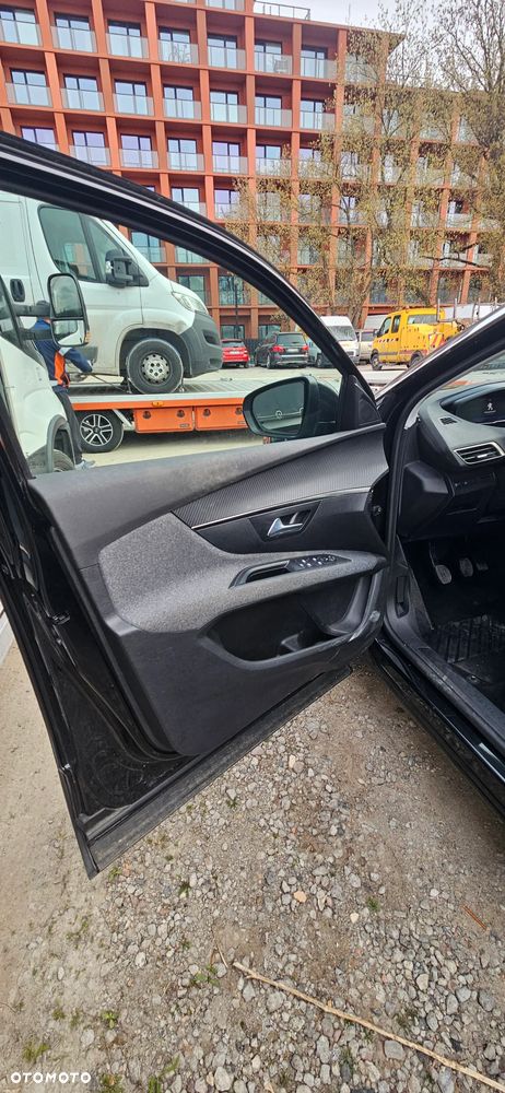 Peugeot 5008 PureTech 130 Stop & Start Active Business-Paket - 25