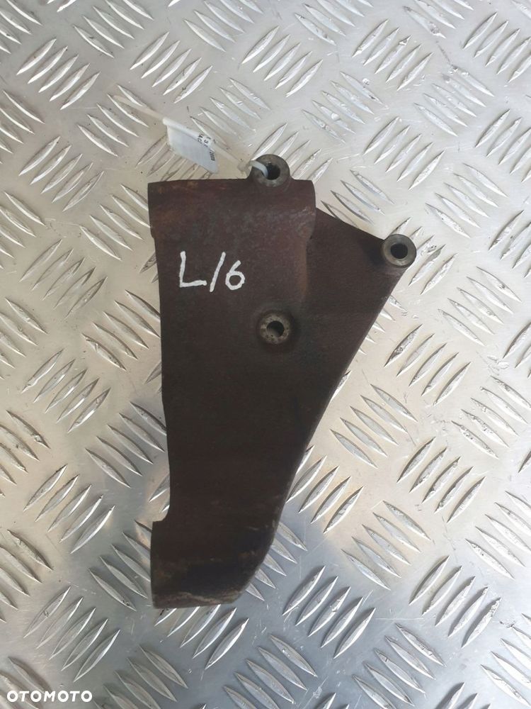 Łapa mocowanie rolki napinacza Iveco Daily - 3