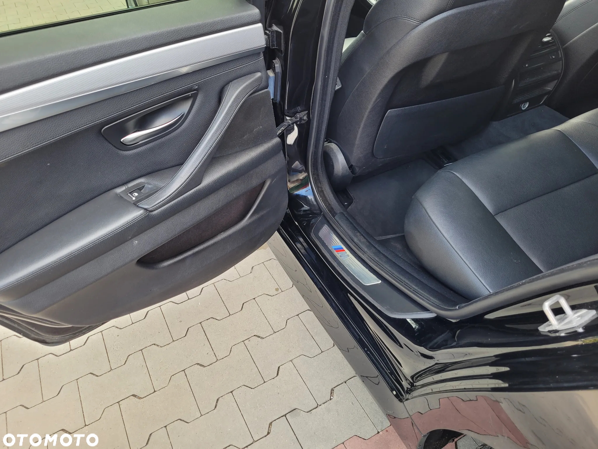 BMW Seria 5 530d xDrive Touring - 21