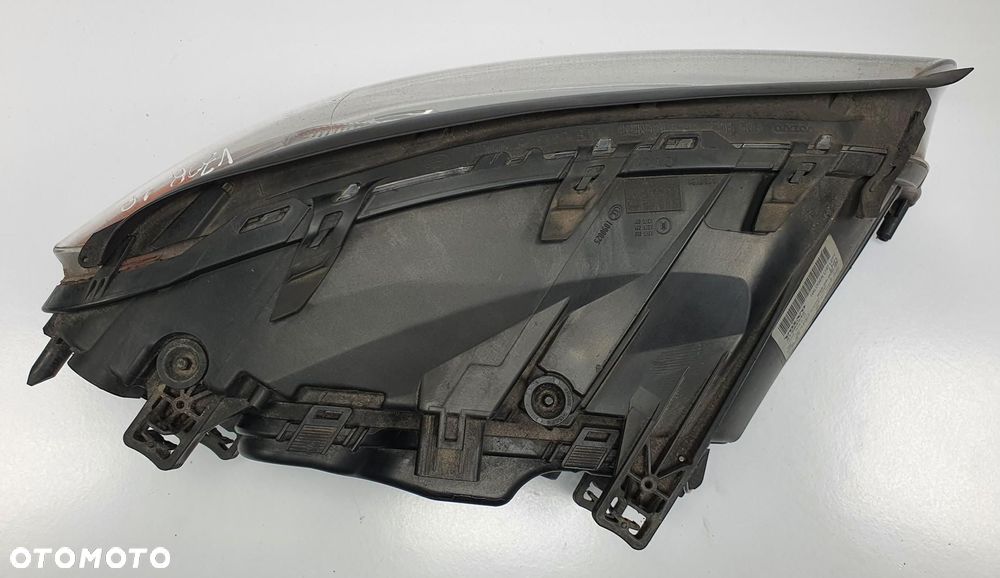 LAMPA LEWY PRZÓD PRZEDNIA VOLVO V70 III LIFT 31383542 EUROPA - 3