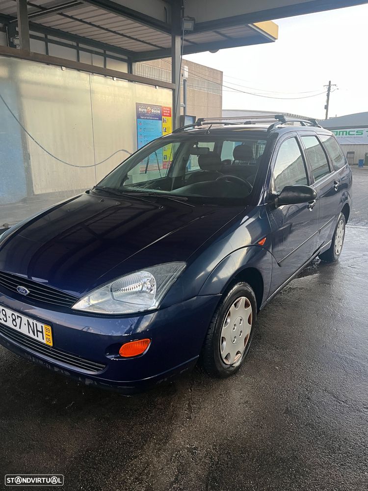 Ford Focus SW 1.4 Ambiente - 1
