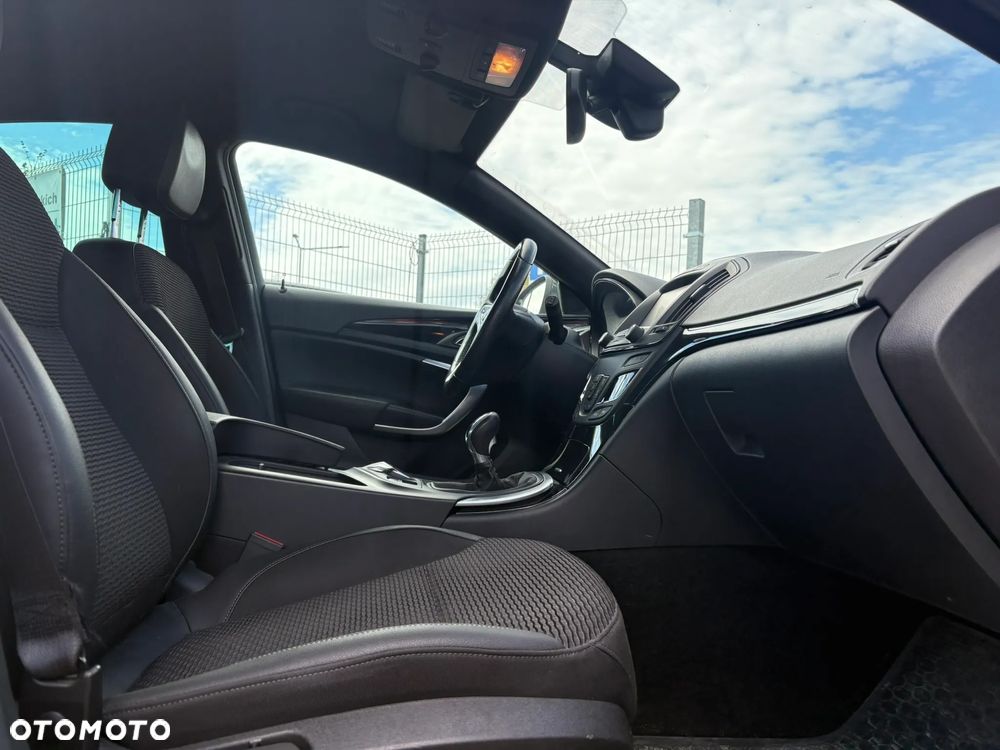 Opel Insignia 2.0 CDTI Cosmo - 25