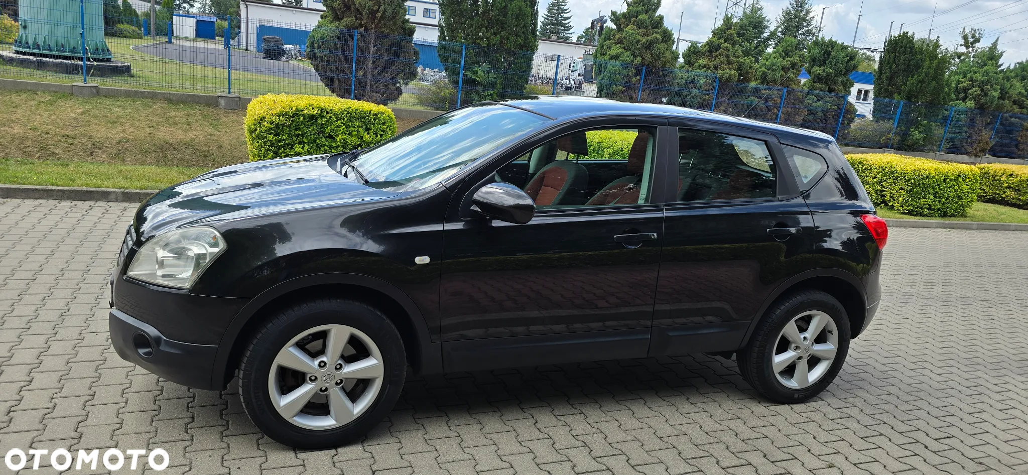 Nissan Qashqai - 2