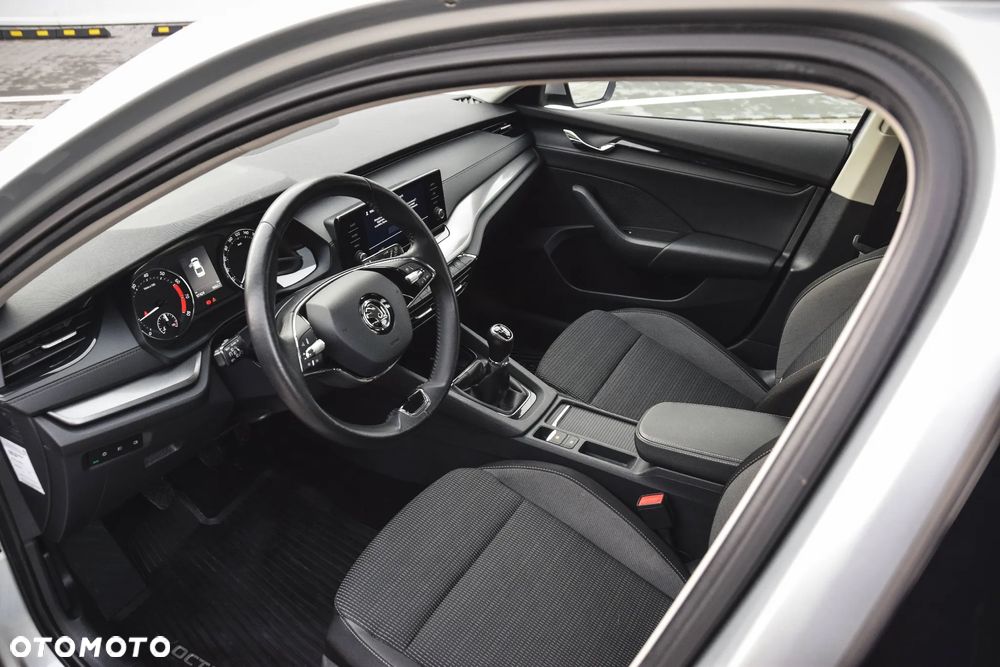 Skoda Octavia 1.5 TSI ACT Ambition - 5