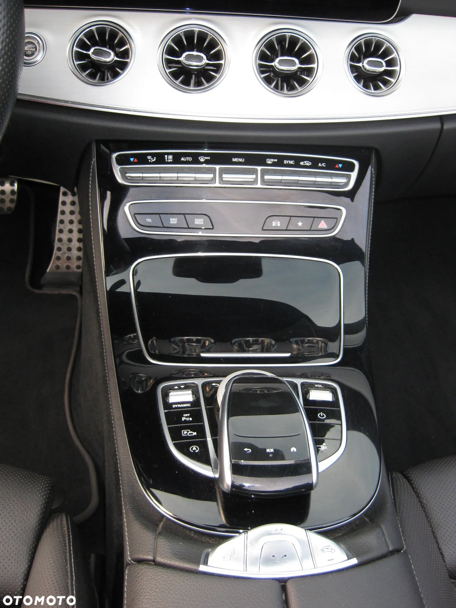 Mercedes-Benz Klasa E 200 Kabriolet 4-Matic 9G-TRONIC - 19