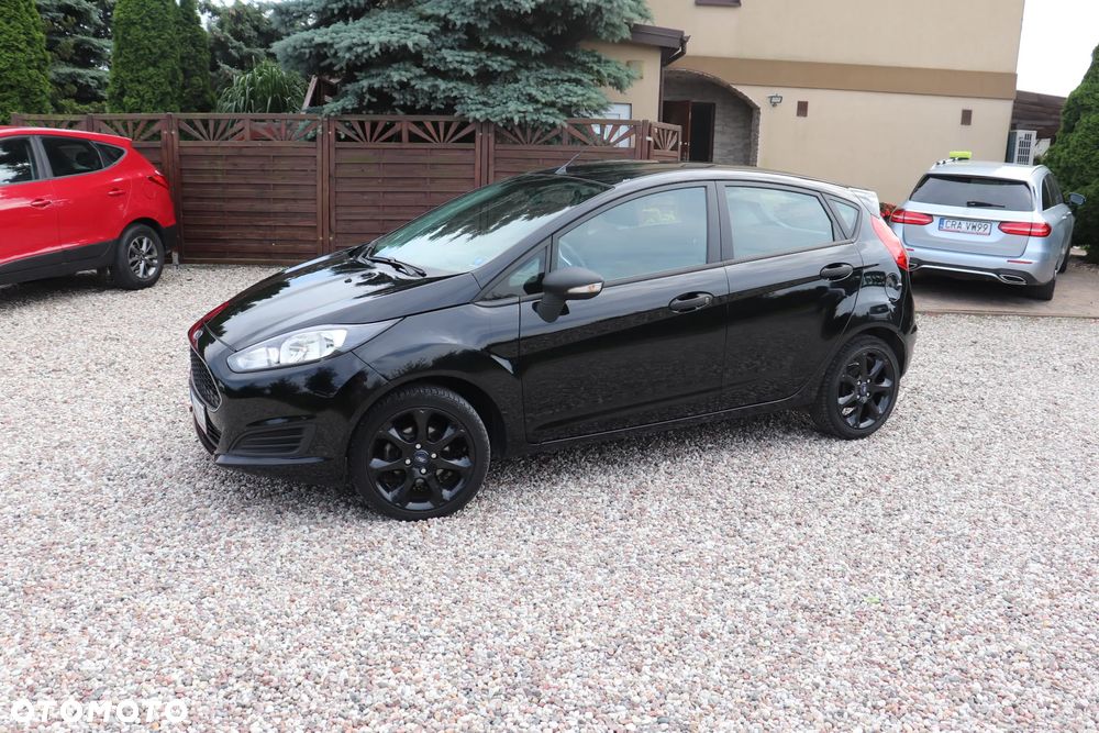 Ford Fiesta 1.25 Celebration - 18
