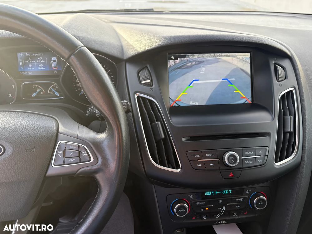 Ford Focus 1.0 EcoBoost Trend - 12