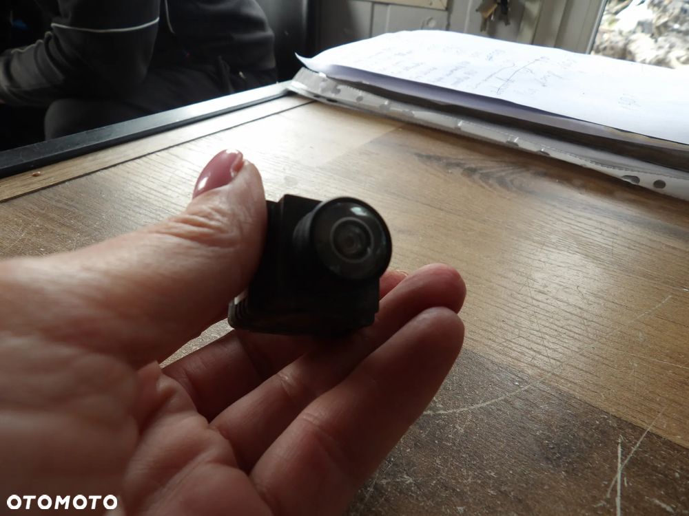 BMW - F15,F16,F48,F25 - KAMERA COFANIA  - 7951084 - 1