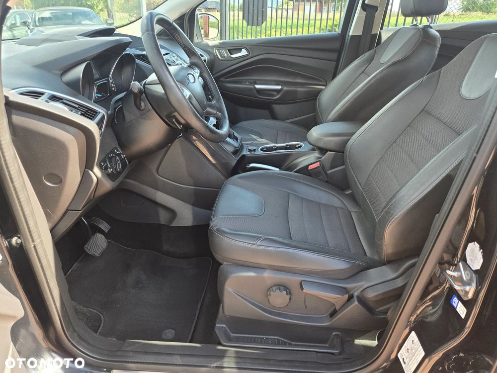 Ford Kuga 2.0 TDCi 4x4 Titanium - 19