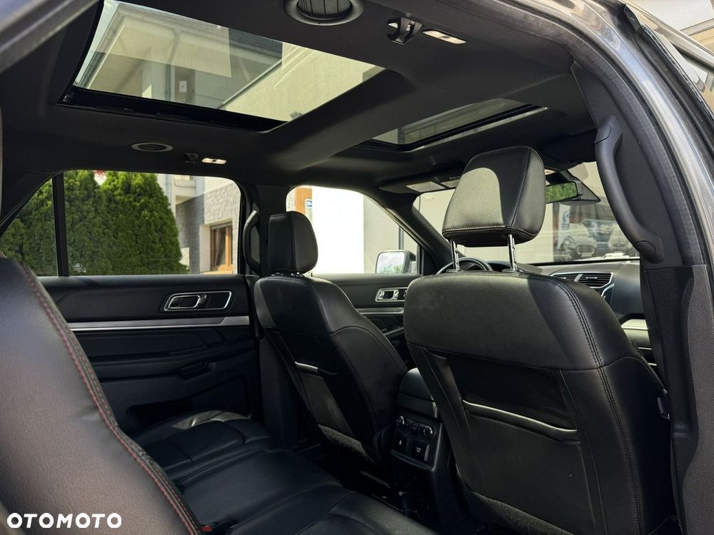 Ford Explorer - 31