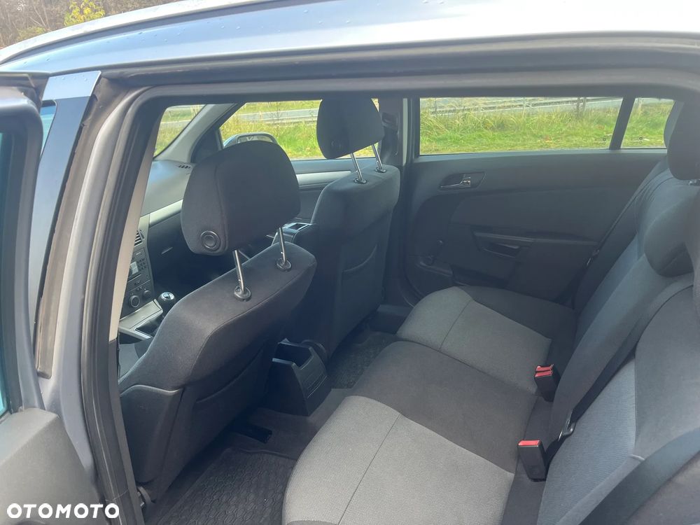 Opel Astra 1.6 Essentia - 14