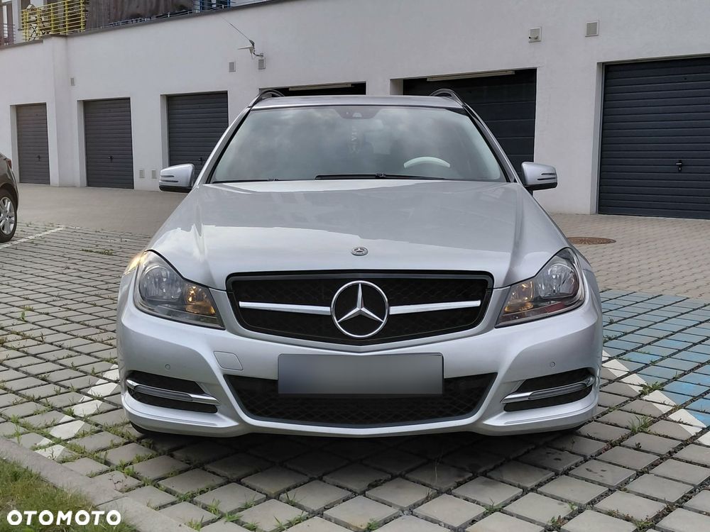 Mercedes-Benz Klasa C 180 CGI BlueEFFICIENCY - 1
